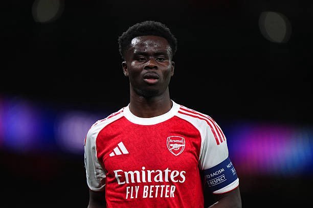 WAR DEG DEG AH: Bukayo Saka ayaa ka maqnaan doono Arsenal kulanka Manchester City